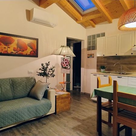 Casa Vacanza L'Ulivo Албенга Екстериор снимка