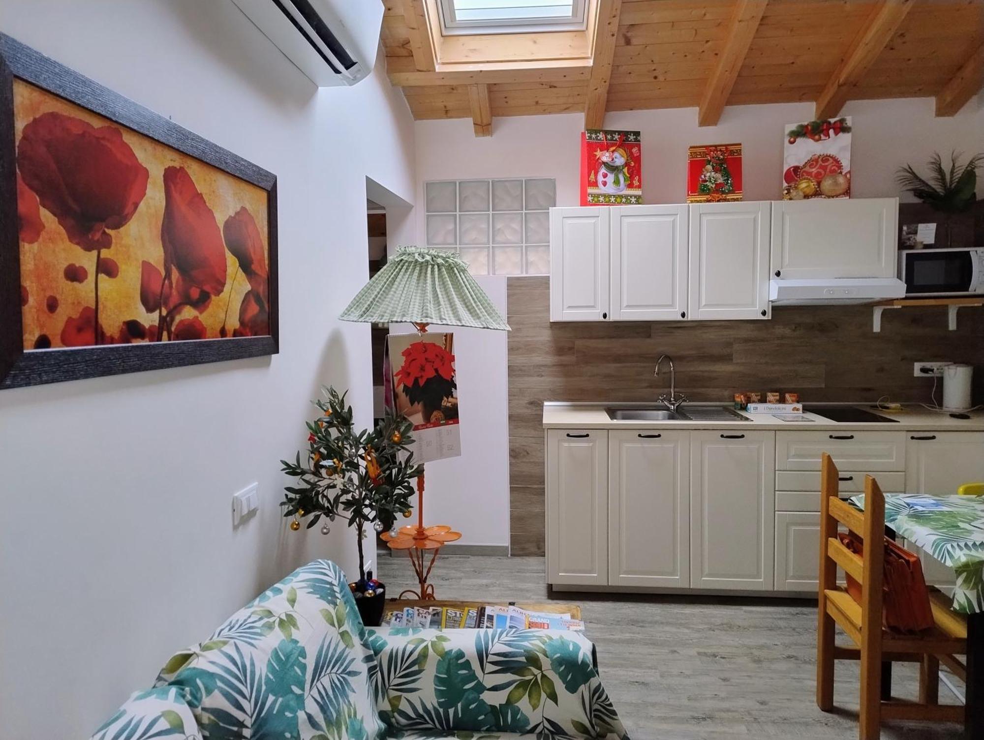 Casa Vacanza L'Ulivo Албенга Екстериор снимка